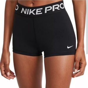 Women’s Nike Pros